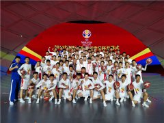 今晚，鹅坡武校参演北京“水立方”篮球世界杯
