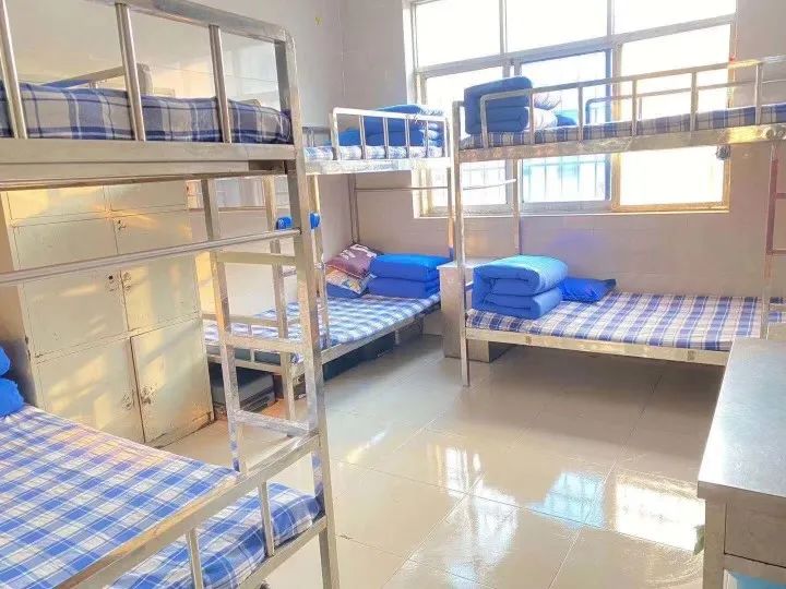 「美丽鹅坡」从家到家,让每位同学感受寄宿的温暖