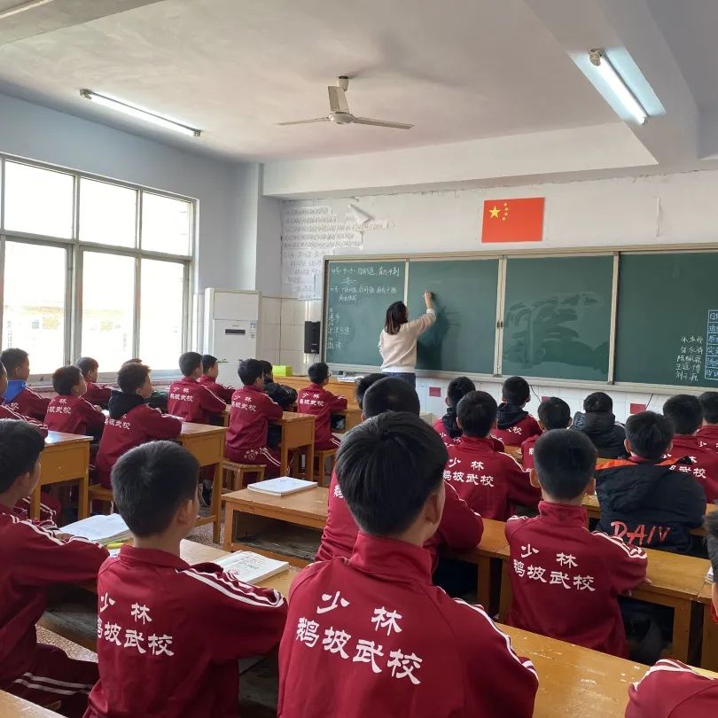 「美丽鹅坡」从家到家,让每位同学感受寄宿的温暖